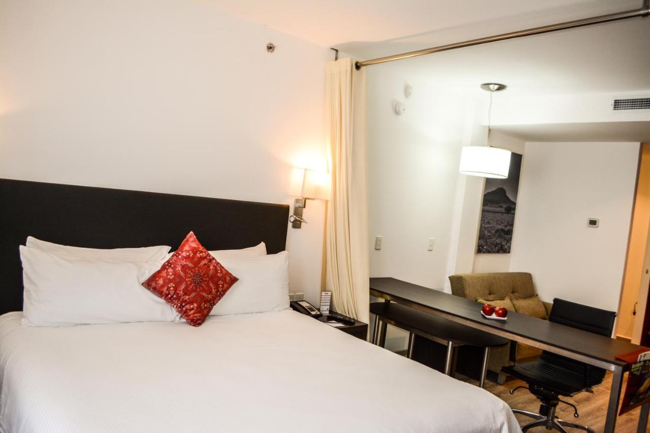 Stain Loft & Suites Irapuato Buitenkant foto